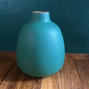 Heath ceramics bud vase, matte emerald green